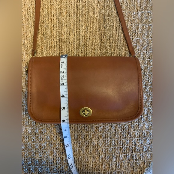 Coach Vintage Crossbody Purse - Picture 13 of 16